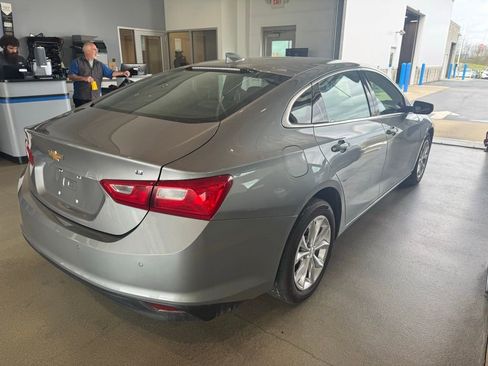 Used 2024 Chevrolet Malibu LT image 3