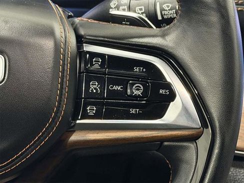 Certified 2022 Jeep Grand Cherokee Summit image 20