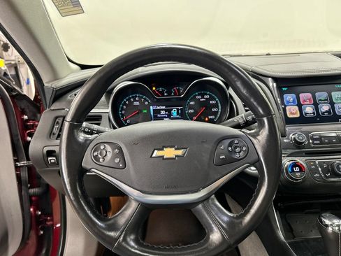 Used 2017 Chevrolet Impala Premier w/ Enhanced Convenience Package FWD image 17