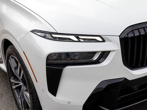 Used 2026 BMW X7 xDrive40i image 38