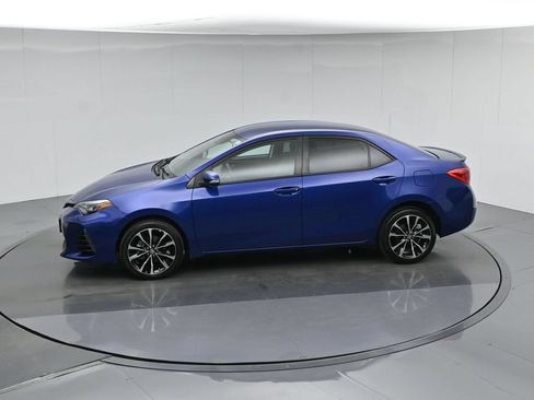 Used 2017 Toyota Corolla SE w/ Carpet Mat Package (TMS) FWD image 42