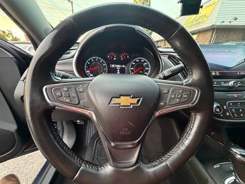 Used 2019 Chevrolet Malibu LT FWD image 24