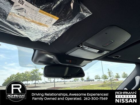 New 2025 Nissan Armada SL w/ Captain's Chari Seat Package image 11