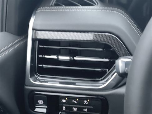 New 2026 GMC Yukon XL Elevation image 10