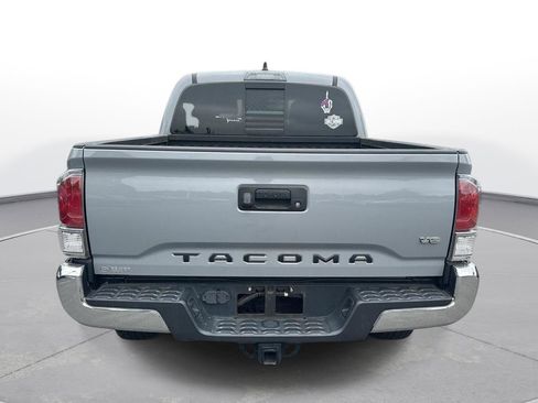 Used 2021 Toyota Tacoma TRD Off-Road AWD/4WD image 7