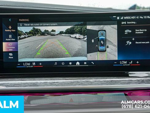 Used 2024 BMW 760i xDrive w/ Premium Package image 38