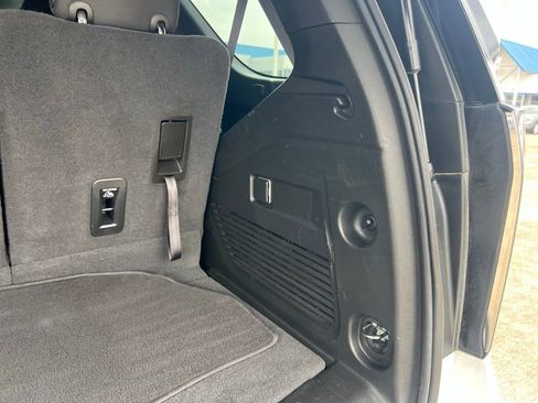 Used 2022 Chevrolet Tahoe LS w/ Driver Alert Package RWD image 11