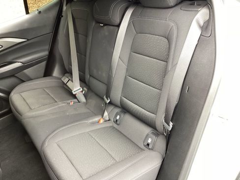 Used 2025 Chevrolet Equinox EV LT image 12