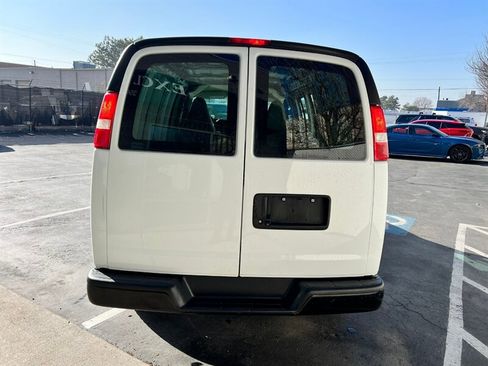Used 2019 Chevrolet Express 2500 w/ Driver Convenience Package image 6