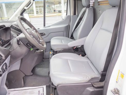 Used 2017 Ford Transit 250 148 Medium Roof image 9