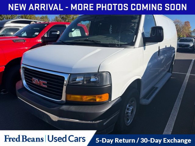 Used 2025 GMC Savana 2500 w/ Driver Convenience Package RWD image 3