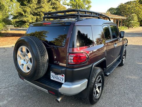 Used 2007 Toyota FJ Cruiser 4WD image 15