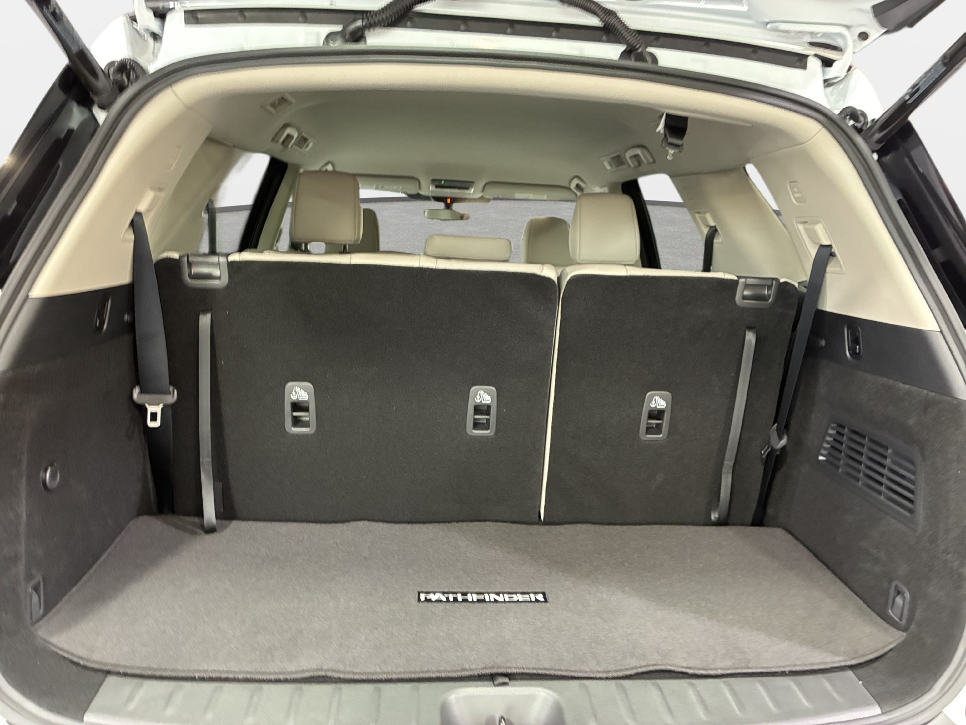 New 2026 Nissan Pathfinder SL FWD image 12
