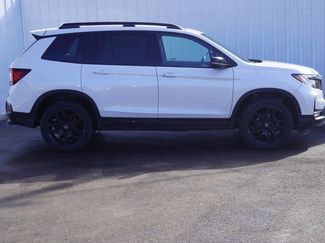 Used 2024 Honda Passport Black Edition video 2