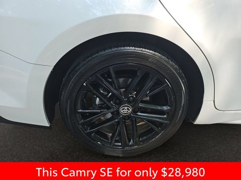 Used 2025 Toyota Camry SE FWD image 43