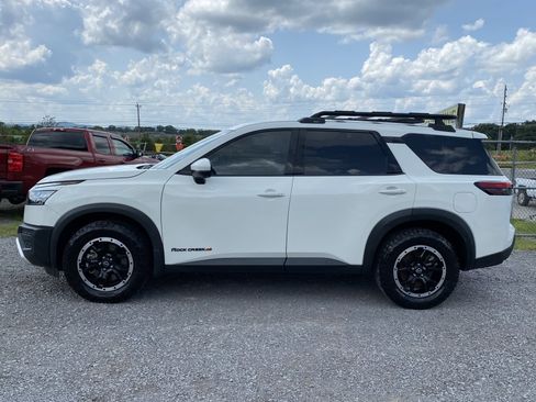 Used 2024 Nissan Pathfinder Rock Creek AWD/4WD image 8