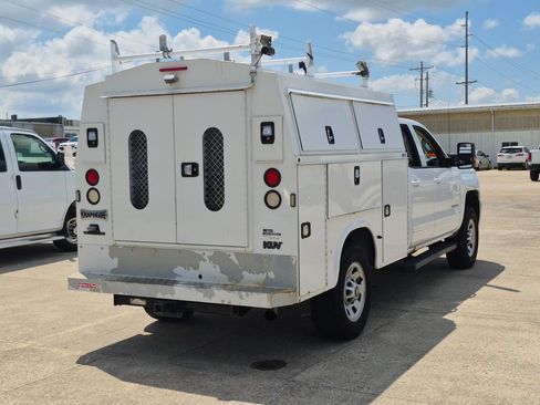 Used 2016 Chevrolet Silverado 2500 LT w/ Snow Plow Prep Package AWD/4WD image 7
