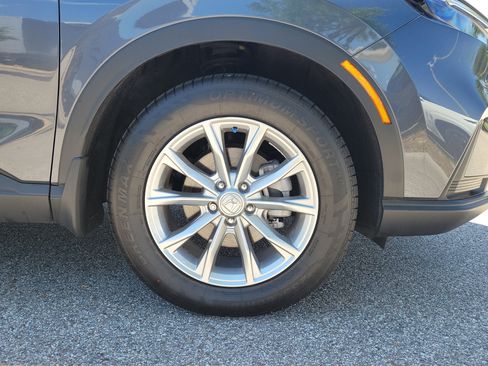Used 2025 Honda CR-V EX image 11