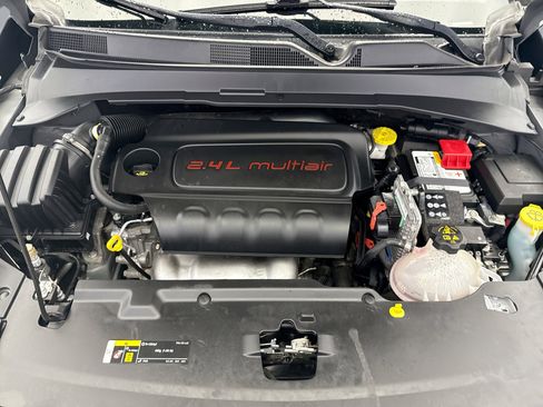 Used 2022 Jeep Compass Limited image 21