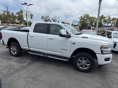 Used 2024 RAM 2500 Laramie AWD/4WD image 9