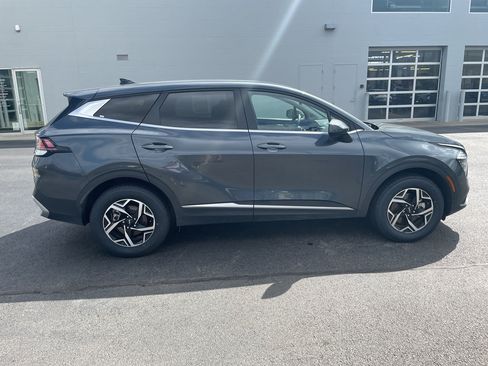 Used 2025 Kia Sportage LX AWD/4WD image 7