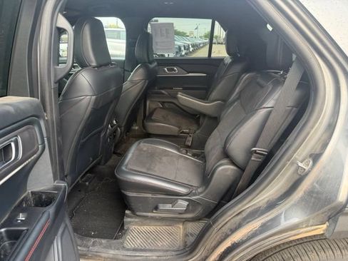 Used 2025 Ford Explorer ST AWD/4WD image 16