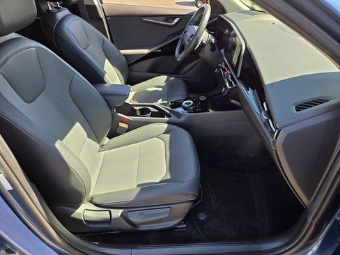 Used 2023 Kia Niro Wind FWD image 15