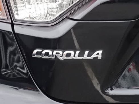 Certified 2023 Toyota Corolla LE FWD image 10