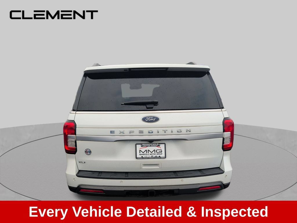 Used 2022 Ford Expedition XLT AWD/4WD image 10