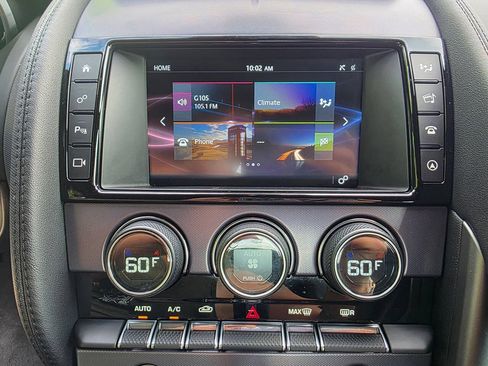 Used 2018 Jaguar F-TYPE Coupe RWD image 23