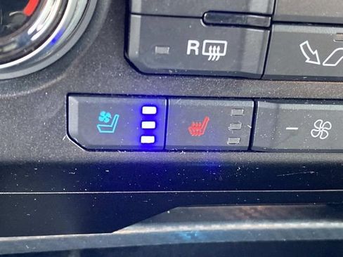 Certified 2020 Ford F150 Lariat w/ Equipment Group 502A Luxury image 31