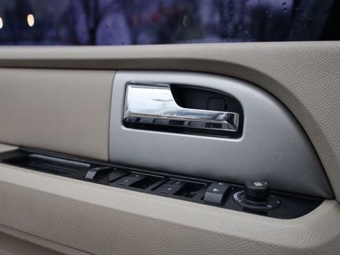 Used 2014 Ford Expedition EL Limited w/ Equipment Group 301A image 23