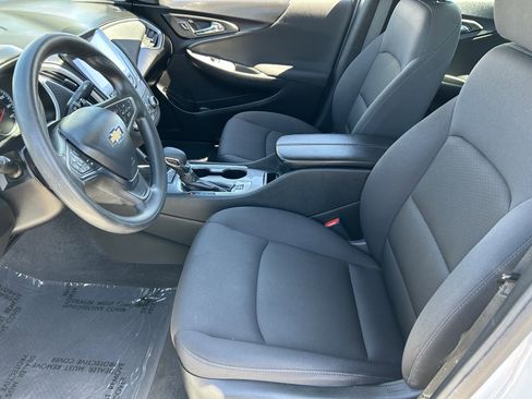 Used 2024 Chevrolet Malibu LT FWD image 19