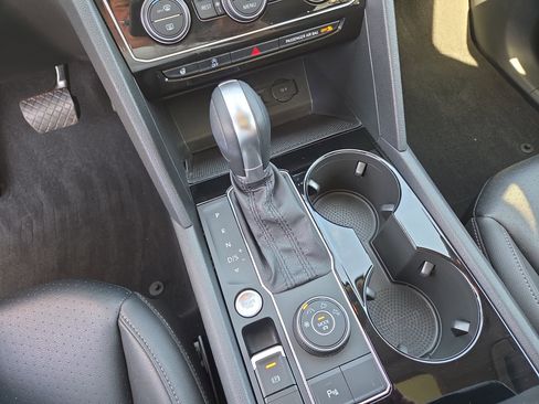 Used 2019 Volkswagen Atlas SEL image 30