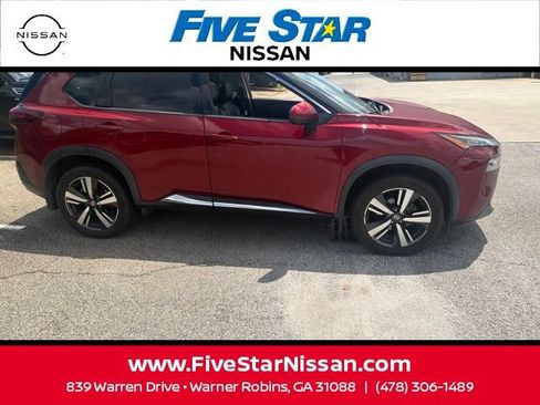Used 2021 Nissan Rogue SL w/ Premium Package FWD image 5