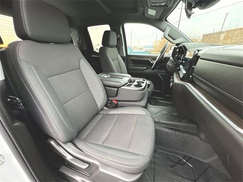 Used 2024 Chevrolet Silverado 1500 LT image 27