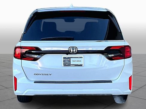 Used 2025 Honda Odyssey EX-L image 4