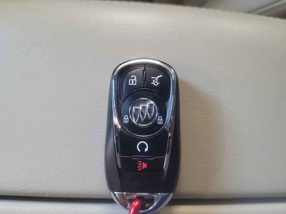 Used 2017 Buick Envision Essence FWD image 32