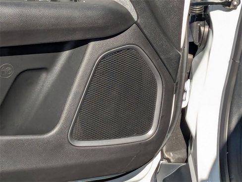 New 2026 Jeep Compass Latitude image 12