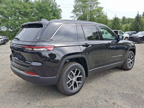 New 2025 Jeep Grand Cherokee Limited w/ Luxury Tech Group II image 4