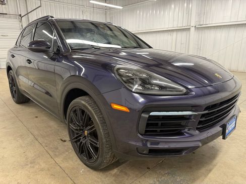 Used 2019 Porsche Cayenne AWD/4WD image 1