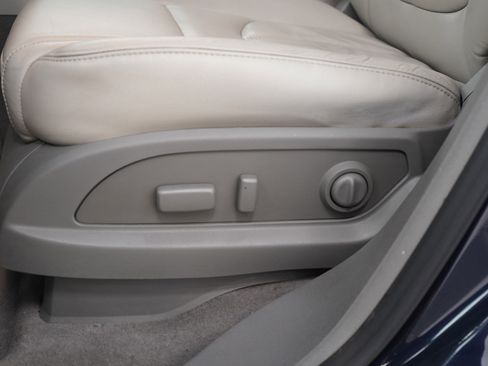 Used 2017 GMC Acadia Limited SLT image 30