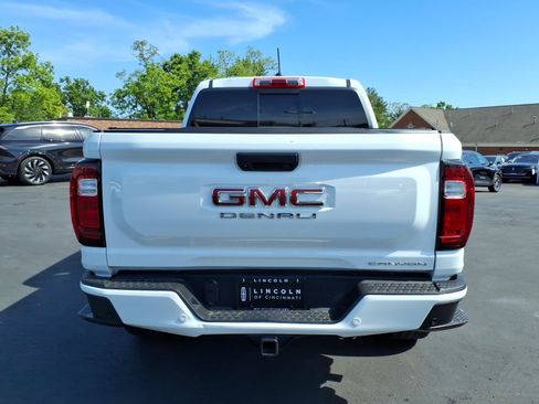 Used 2025 GMC Canyon Denali AWD/4WD image 6