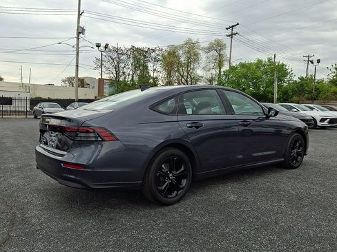 Used 2025 Honda Accord SE image 6