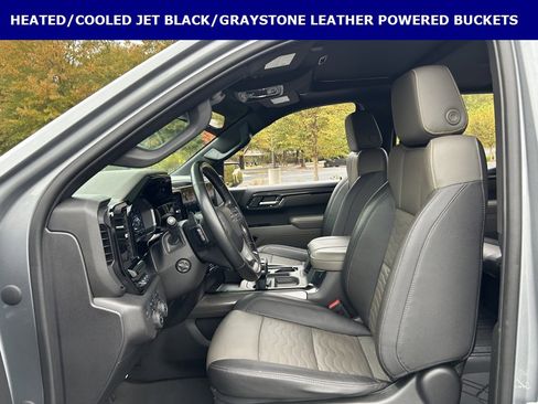Used 2023 Chevrolet Silverado 1500 ZR2 w/ Technology Package image 6