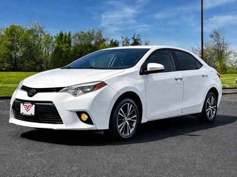 Used 2016 Toyota Corolla LE image 2