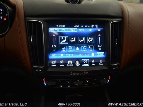 Used 2018 Maserati Levante S GranLusso image 35