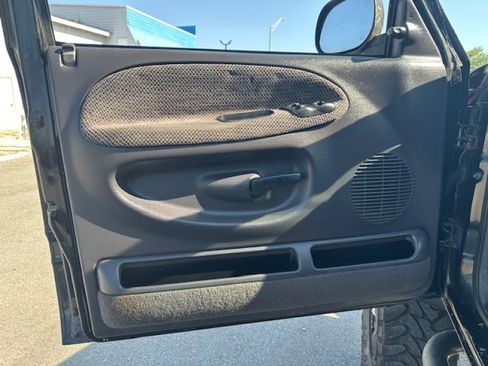 Used 2001 Dodge Ram 2500 Truck 4x4 Quad Cab image 8