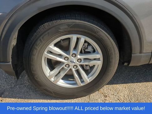Used 2023 Ford Explorer XLT RWD image 9