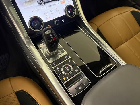 Used 2022 Land Rover Range Rover Sport HSE Dynamic image 23